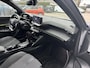 Peugeot 2008 1.2 Hybrid 145 PK GT Automaat | Navigatie | Keyless Entry | Full LED Verlichting | Parkeercamera | Adaptieve Cruise Control | Climate Control | Parkeersensoren | 17" Lichtmetalen Velgen | Hoge Zitpositie | Zwart Dak |