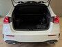 Mercedes-Benz A-klasse 250e AMG Line AUT PANORAMADAK SFEERVERLICHTING KEYLESS-GO NAVIGATIE CAMERA STOELVERWARMING PDC AIRCO CRUISE