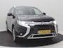 Mitsubishi Outlander 2.4 PHEV S-Edition / Trekhaak / 1500 KG Trekgewicht / Dealer onderhouden / Fabrieksgarantie tot 24-05-2027 / Navigatie / Apple CarPlay / Android Auto / Stoelverwarming voor / Achteruitrijcamera / Historie aanwezig /