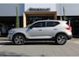 Volvo XC40 2.0 B4 Plus Dark