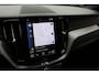 Volvo XC60 2.0 T5 R-Design (Panoramadak Sportleder/Memory Carplay ACC Navi/Camera Blis Keyless Standkachel Full-Led 19InchLMV Pdc V+A)