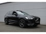 Volvo XC60 2.0 T5 R-Design (Panoramadak Sportleder/Memory Carplay ACC Navi/Camera Blis Keyless Standkachel Full-Led 19InchLMV Pdc V+A)