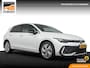 Volkswagen Golf 1.5 eHybrid GTE Black Style 272PK | HeadUp | IQ | Elec.Trekhaak | PDC + Cam | Winterpack - RIJKLAAR