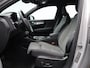 Volvo XC40 2.0 B4 Plus Dark / Trekhaak / Elektr. bed. stoelen / Harman Kardon / Stoel+stuurverwarming