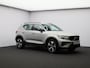 Volvo XC40 2.0 B4 Plus Dark / Trekhaak / Elektr. bed. stoelen / Harman Kardon / Stoel+stuurverwarming