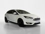 Ford Focus 1.0 Titanium | Parkeersensoren | Camera | Carplay / Android Auto | Climate | Keyless | Dodehoek sensor |