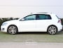 Volkswagen Golf 1.4 TSI Connected Series |PANO|NAVI|CLIMA|STOELVERW|FULL LED|
