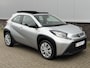 Toyota Aygo X 1.0 VVT-i MT PLAY | Camera | Key-less | Carplay | Vouwdak | Panorama Interesse, Proefrit? Bel of app met: 06-24 28 28 42