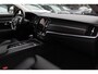 Volvo V90 Cross Country 2.0 D5 Pro / Trekhaak / Panoramadak / Camera / Head-up / Bowers en Wilkens / Luchtvering / 20'' / Keyless / Standverwarming / Stuurverwarming / Dodehoek / Stoelverwarming / ACC