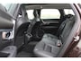 Volvo V90 Cross Country 2.0 D5 Pro / Trekhaak / Panoramadak / Camera / Head-up / Bowers en Wilkens / Luchtvering / 20'' / Keyless / Standverwarming / Stuurverwarming / Dodehoek / Stoelverwarming / ACC