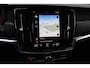 Volvo V90 Cross Country 2.0 D5 Pro / Trekhaak / Panoramadak / Camera / Head-up / Bowers en Wilkens / Luchtvering / 20'' / Keyless / Standverwarming / Stuurverwarming / Dodehoek / Stoelverwarming / ACC