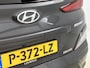Hyundai Kona Electric EV Premium 64 kWh | LEDER | Trekhaak | Camera | Head up Display | Stoelkoeling | Nederlandse Auto | NAP |