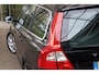 Volvo V70 2.4 D5 AWD Momentum / Nieuwe Distributie / Trekhaak / Rijklaarprijs!