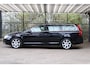 Volvo V70 2.4 D5 AWD Momentum / Nieuwe Distributie / Trekhaak / Rijklaarprijs!