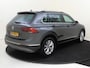 Volkswagen Tiguan 1.5 TSI ACT Highline | Achteruitrijcamera | Parkeerassistent | 3-zone airco | Adaptieve cruise control | CarPlay | Digital cockpit | Navigatie |