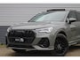 Audi Q3 40 TFSI quattro | 3x S-Line | Panoramadak | Trekhaak | Camera | Black optik | Dode hoek | Chronos grijs | Apple carplay |