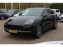 Porsche Cayenne Coupé 3.0 E-Hybrid Platinum Edition / Panoramadak / 360Camera / Bose / 21'' / Sportdesign+Chrono / Stoelventilatie / Stoelverwarming / Stuurverwarming / Luxe Leder / Luchtvering / Sportuitlaat / Dodehoek / DAB / ACC