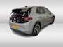 Volkswagen ID.3 First Plus 58 kWh / Camera / Keyless / Matrix LED / Interieurvoorverwarming / 19'' / DAB / 19'' / Navigatie / ACC