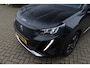 Peugeot e-2008 EV Allure Pack 50 kWh | Cruise Control | Camera | Navigatie | Carplay | Climate | LMV