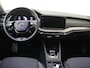 Skoda Octavia Combi 1.4 TSI iV PHEV Business Edition | Adaptieve cruise control | Navigatie | Stoel- en stuurwielverwarming | Elektrisch inklapbare buitenspiegels | Achterbank verwarmd | CarPlay | Keyless |
