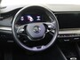 Skoda Octavia Combi 1.4 TSI iV PHEV Business Edition | Adaptieve cruise control | Navigatie | Stoel- en stuurwielverwarming | Elektrisch inklapbare buitenspiegels | Achterbank verwarmd | CarPlay | Keyless |