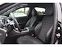 Mercedes-Benz C-klasse 180 AMG Line / Camera / Leder&Alcantara / 18'' / Navigatie / DAB / Dodehoek / Stoelverwarming / Cruise Control