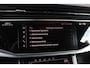 Audi Q8 55 TFSI quattro Pro Line Plus / Trekhaak / Panoramadak / 360Camera / Achterasbesturing / Softclose / 22'' / B&O / Sfeerverlichting / Dodehoek / DAB / Stoelverwarming / ACC