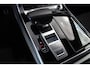 Audi Q8 55 TFSI quattro Pro Line Plus / Trekhaak / Panoramadak / 360Camera / Achterasbesturing / Softclose / 22'' / B&O / Sfeerverlichting / Dodehoek / DAB / Stoelverwarming / ACC