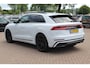 Audi Q8 55 TFSI quattro Pro Line Plus / Trekhaak / Panoramadak / 360Camera / Achterasbesturing / Softclose / 22'' / B&O / Sfeerverlichting / Dodehoek / DAB / Stoelverwarming / ACC