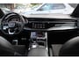 Audi Q8 55 TFSI quattro Pro Line Plus / Trekhaak / Panoramadak / 360Camera / Achterasbesturing / Softclose / 22'' / B&O / Sfeerverlichting / Dodehoek / DAB / Stoelverwarming / ACC