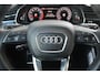 Audi Q8 55 TFSI quattro Pro Line Plus / Trekhaak / Panoramadak / 360Camera / Achterasbesturing / Softclose / 22'' / B&O / Sfeerverlichting / Dodehoek / DAB / Stoelverwarming / ACC