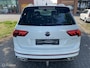 Volkswagen Tiguan 1.4 TSI eHybrid 3 x R-Line I Leder | Camera I Trekhaak | Carplay