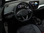 Volkswagen ID.4 Pro 77 kWh 204 PK | Automaat | Navigatie | Apple carplay | Adaptive cruise control | Parkeersensoren | Achteruitrij Camera | Climate control | Park Assist