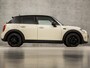 MINI Cooper Mini 1.5 Sport (5 DEURS, NAVIGATIE, LED KOPLAMPEN, DUAL TONE LAK, CLIMATE, GETINT GLAS, CRUISE, PARKEERSENSOREN, SPORTSTOELEN, CRUISE, SPRAAKBEDIENING, NIEUWE APK, NIEUWSTAAT)
