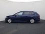 Volkswagen Golf Variant 1.0eTSI/110PK Life DSG · Navigatie · Trekhaak · Apple/Android Car Play ·Garantie t/m 06-05-2027 of 100.000km