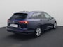 Volkswagen Golf Variant 1.0eTSI/110PK Life DSG · Navigatie · Trekhaak · Apple/Android Car Play ·Garantie t/m 06-05-2027 of 100.000km