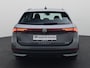 Volkswagen Passat Variant 1.5eTSI/150PK DSG · Navigatie · Stoel-& stuurverwarming · Apple/Android · Garantie tot juni 2026