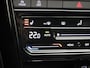 Volkswagen T-Roc 1.5eTsi/150PK R-Line Black Style DSG · Panoramadak · Apple/Android · Camera + Parkeersensoren · Garantie tot december 2026