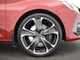 CUPRA Leon Sportstourer 1.4 245pk DSG e-Hybrid VZ Performance · Camera · Keyless · Apple/Android Car Play · Elek. Trekhaak · Elek. Achterklep · Navi · 19'' Inch · garantie t/m 27-02-2027 of 90.000km