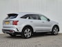 Kia Sorento 1.6 T-GDI Plug-in Hybrid 4WD DynamicPlusLine 7p. / 7 Persoons / Fabrieksgarantie 31-01-2029 / Automaat / Trekhaak afneembaar / Trekgewicht 1450 kg / Bose Audio Systeem / Stuur-, en Stoelverwarming / Adaptief CC / Elektrische achterklep / Achteruitrijcamera /