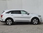 Kia Sorento 1.6 T-GDI Plug-in Hybrid 4WD DynamicPlusLine 7p. / 7 Persoons / Fabrieksgarantie 31-01-2029 / Automaat / Trekhaak afneembaar / Trekgewicht 1450 kg / Bose Audio Systeem / Stuur-, en Stoelverwarming / Adaptief CC / Elektrische achterklep / Achteruitrijcamera /