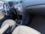 Volkswagen Polo 1.2 TSI BlueMotion Highline met airco en cruise cotnrole en leer