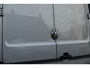 Volkswagen Crafter L3H2 2.0Tdi 140Pk Aut. | 2x Schuifdeur | Achteruitrijcamera | Trekhaak | 19'' | Reflex zilver