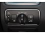 Volvo V70 T5 Dynamic Edition - Schuif/kanteldak - Adaptive cruise control - Parkeercamera achter - Bi-Xenon koplampen - Verwarmde voorstoelen & stuur - Lederen Bekleding - Parkeersensoren voor & achter - Elektr. bedienb. bestuurdersstoel met geheugen - Volvo On Call- Navigatie - Standkachel - 18' LMV