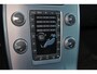 Volvo V70 T5 Dynamic Edition - Schuif/kanteldak - Adaptive cruise control - Parkeercamera achter - Bi-Xenon koplampen - Verwarmde voorstoelen & stuur - Lederen Bekleding - Parkeersensoren voor & achter - Elektr. bedienb. bestuurdersstoel met geheugen - Volvo On Call- Navigatie - Standkachel - 18' LMV