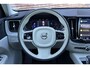 Volvo XC60 T6 Automaat Plug-in hybrid AWD Plus Dark | Premium audio by Harman Kardon | Trekhaak Semi-Elektrisch | Panoramadak met Schuif-/Kantelfunctie| Elektrisch Bedienbare Voorstoelen met Geheugenfunctie | Adaptieve Cruise Control | Pilot Assist | Blind Spot| "Fish-Eye" 360 Graden Camera | Stoel- en Stuurwiel-verwarming | Alarmklasse 3 |