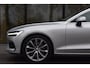 Volvo V60 T5 250pk Momentum | Climate | Leder | ACC & BLIS | 19''