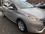 Peugeot 208 1.2 e-VTi Style , automaat, navigatie.