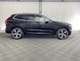 Volvo XC60 2.0 T5 250 pk AWD R-Design | Apple carplay | El. achterklep | 21 inch | Parkeer assistent |