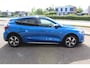 Ford Focus 1.0-155pk EcoBoost Mild-Hybrid 'Active' AUTOMAAT ! Trekgewicht 1.500kg ! Slechts 6.450km ! Ruim €. 9.000,- beneden de nieuwprijs ! Volautm. airco dual, navigatie, telefoonvoorb., adaptive cruise control, LED verlichting, metallic lak, camera, front-, lane- en side assist, LM wielen, Isofix etc.